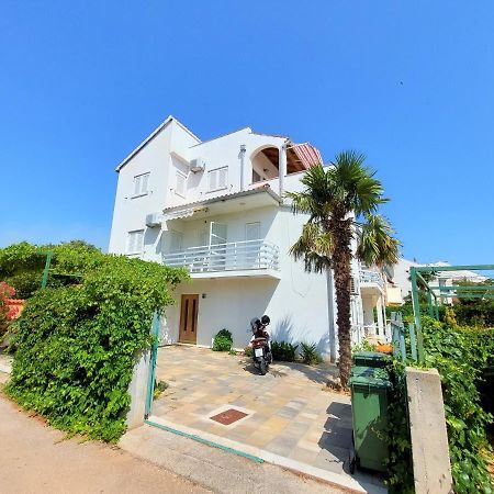 Apartments Neva & Neva Beach House ซรีมา ภายนอก รูปภาพ