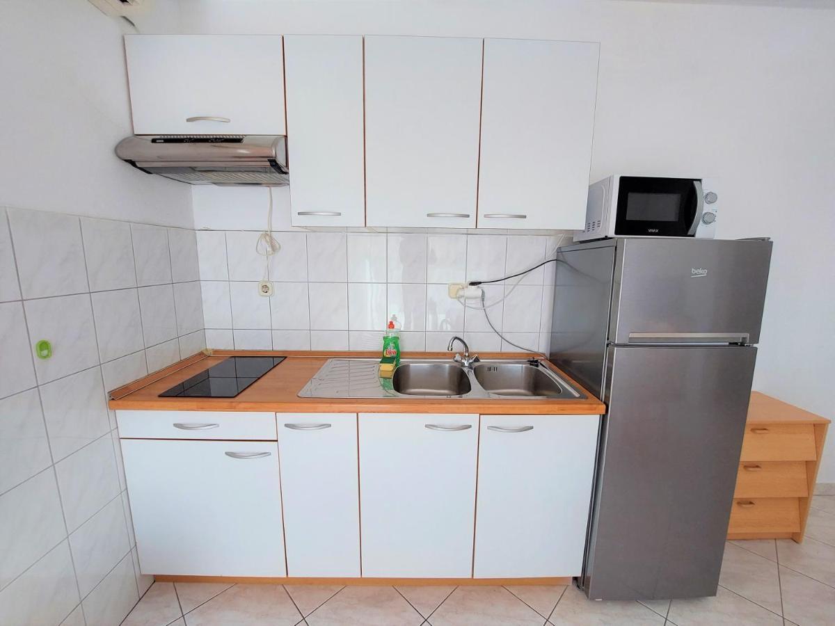 Apartments Neva & Neva Beach House ซรีมา ภายนอก รูปภาพ
