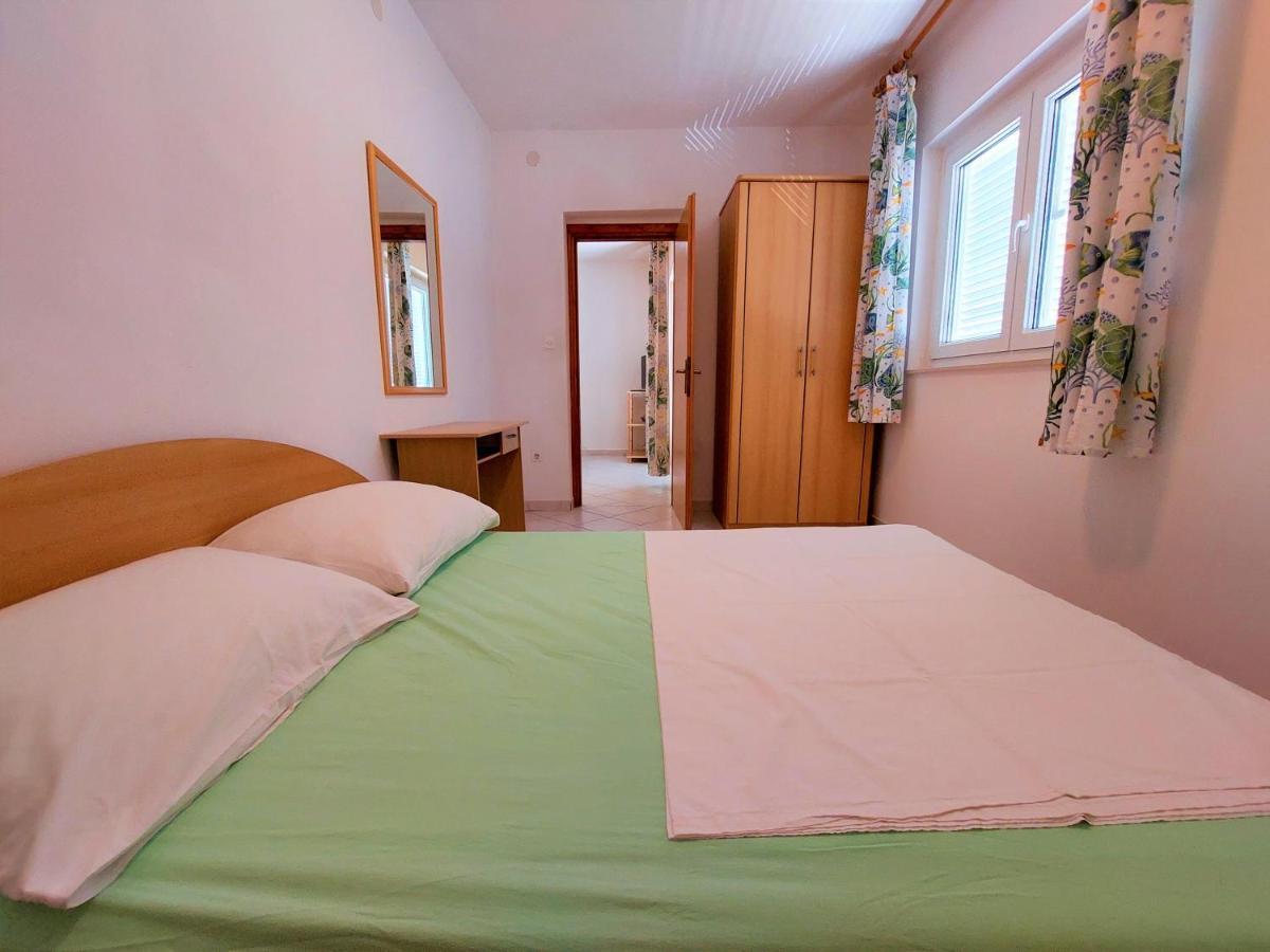 Apartments Neva & Neva Beach House ซรีมา ภายนอก รูปภาพ