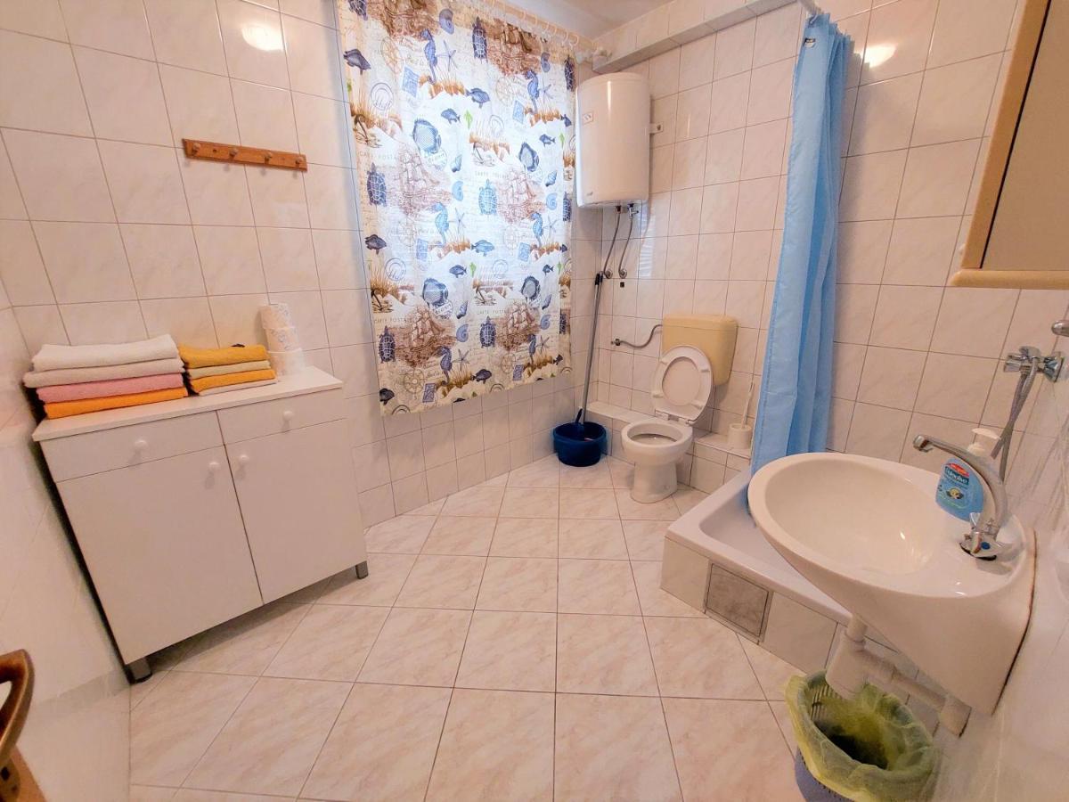 Apartments Neva & Neva Beach House ซรีมา ภายนอก รูปภาพ