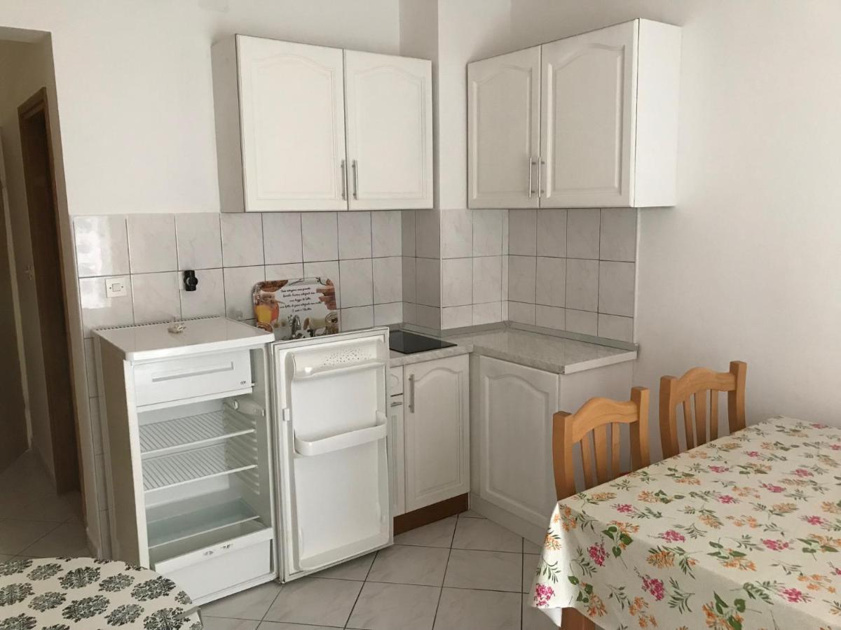 Apartments Neva & Neva Beach House ซรีมา ภายนอก รูปภาพ
